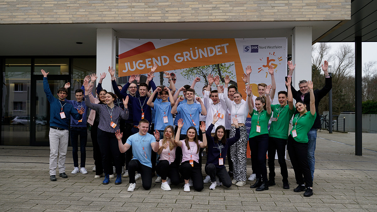 Insgesamt präsentierten in Münster neun Schülerteams aus Nordrhein-Westfalen, Hessen und Rheinland-Pfalz ihre innovativen Geschäftsideen 